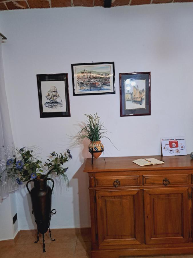Casa Maya San Martino Alfieri エクステリア 写真