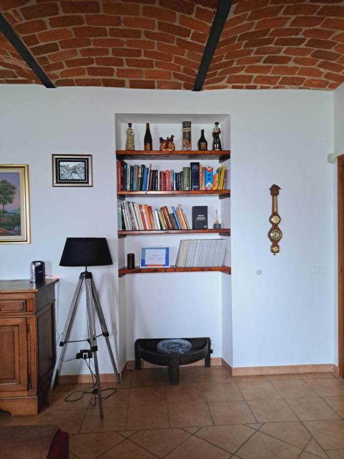Casa Maya San Martino Alfieri エクステリア 写真